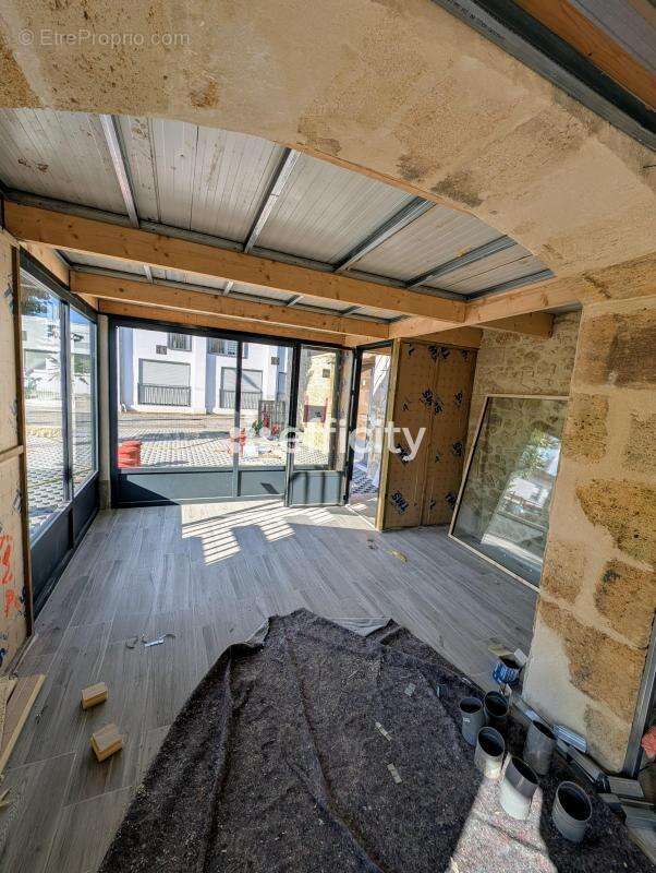 Maison à VENDAYS-MONTALIVET