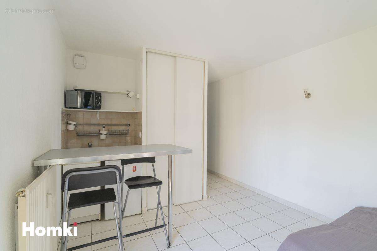 Appartement à MARSEILLE-5E