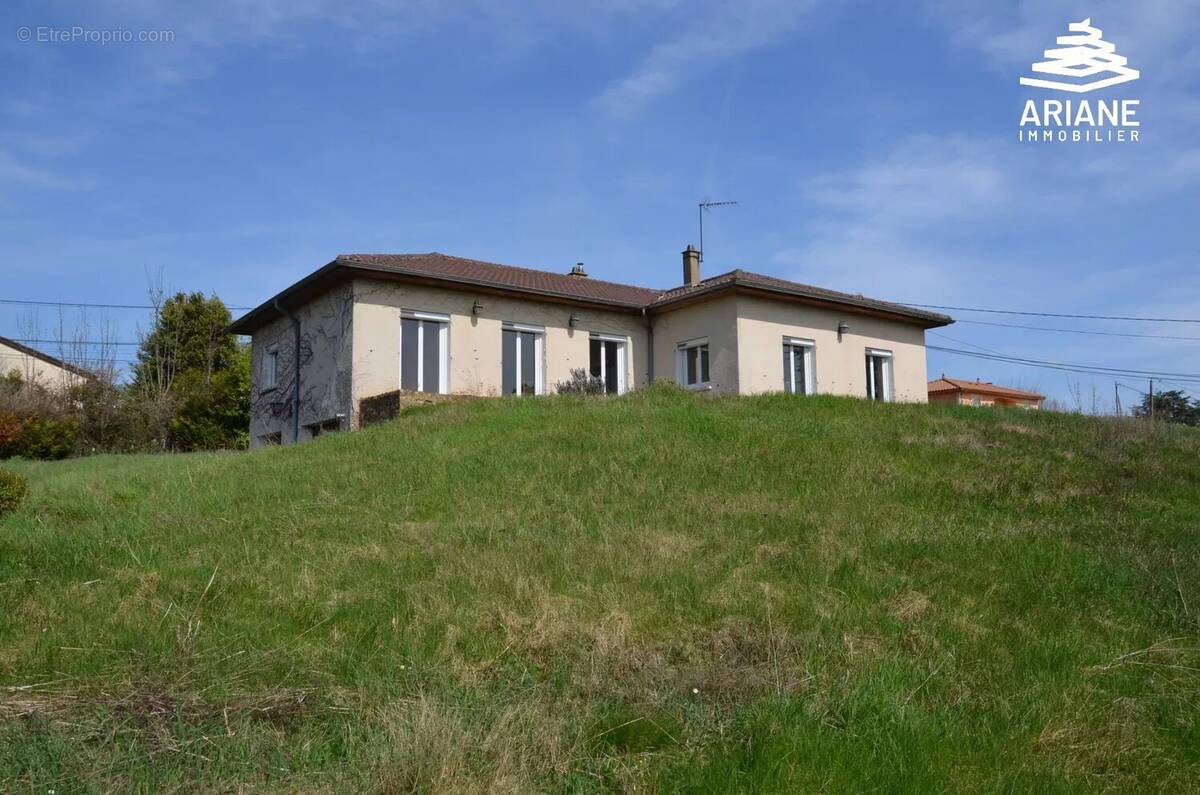 Maison à SAINTE-CONSORCE