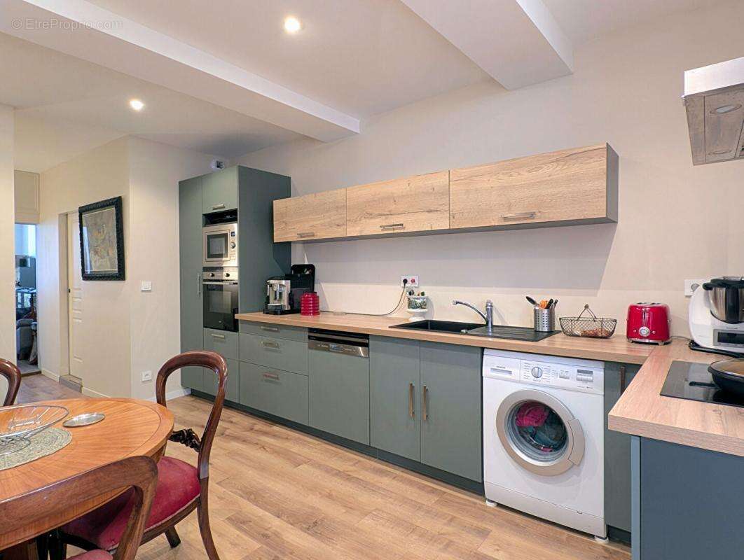 Appartement à CAZERES