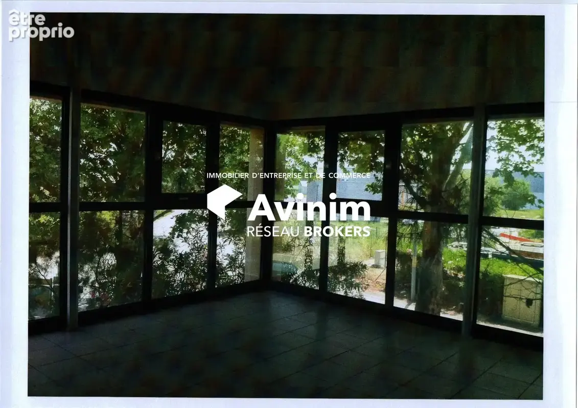Commerce 420 m² à vendre à Avignon (84000) - photo 3