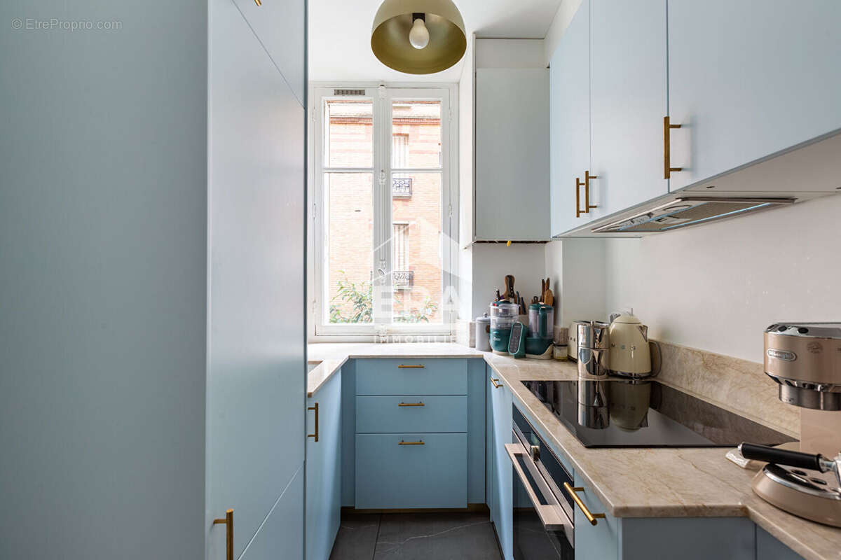 Appartement à PARIS-12E