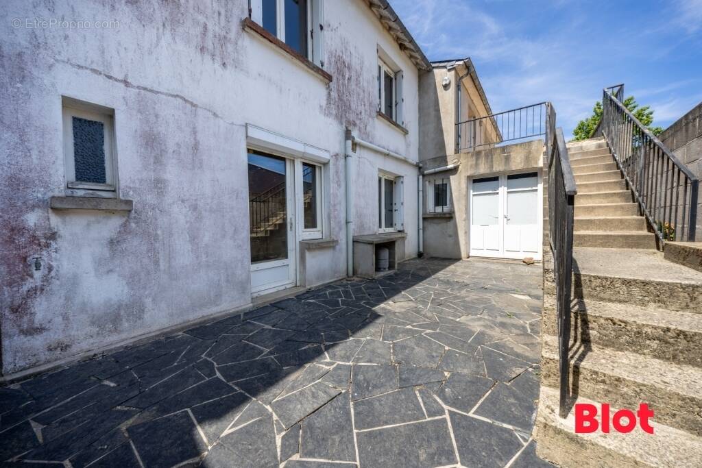 Maison 157 m² à Plessix-Balisson  - photo 1