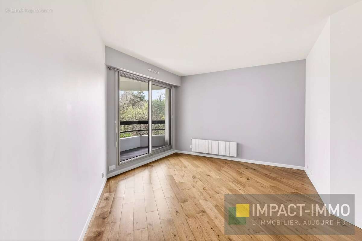 Appartement à SURESNES