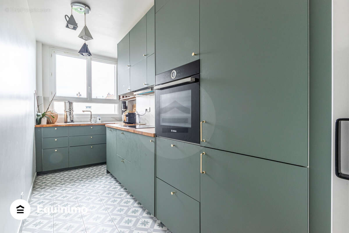 Appartement à PARIS-15E