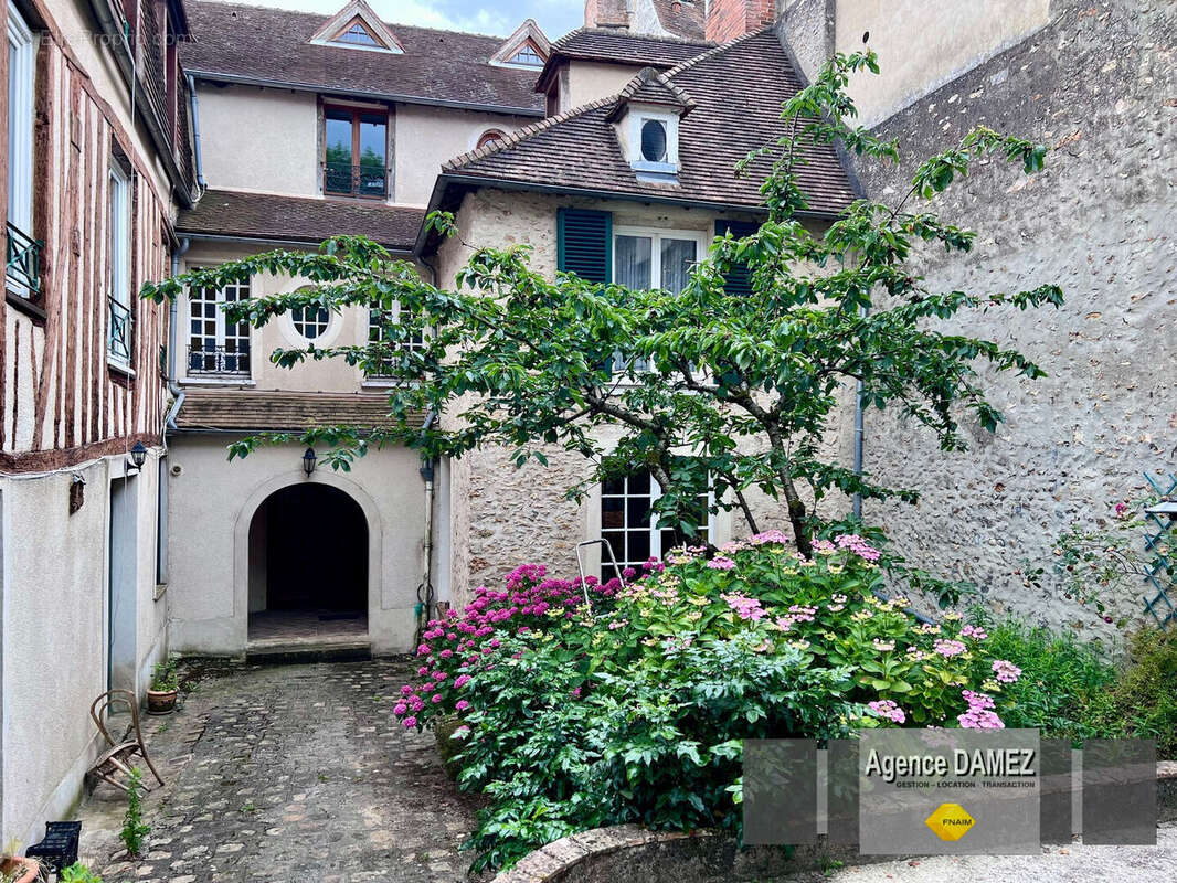 Appartement Dourdan - 3 pièces duplex 115 m² - parking - photo 2