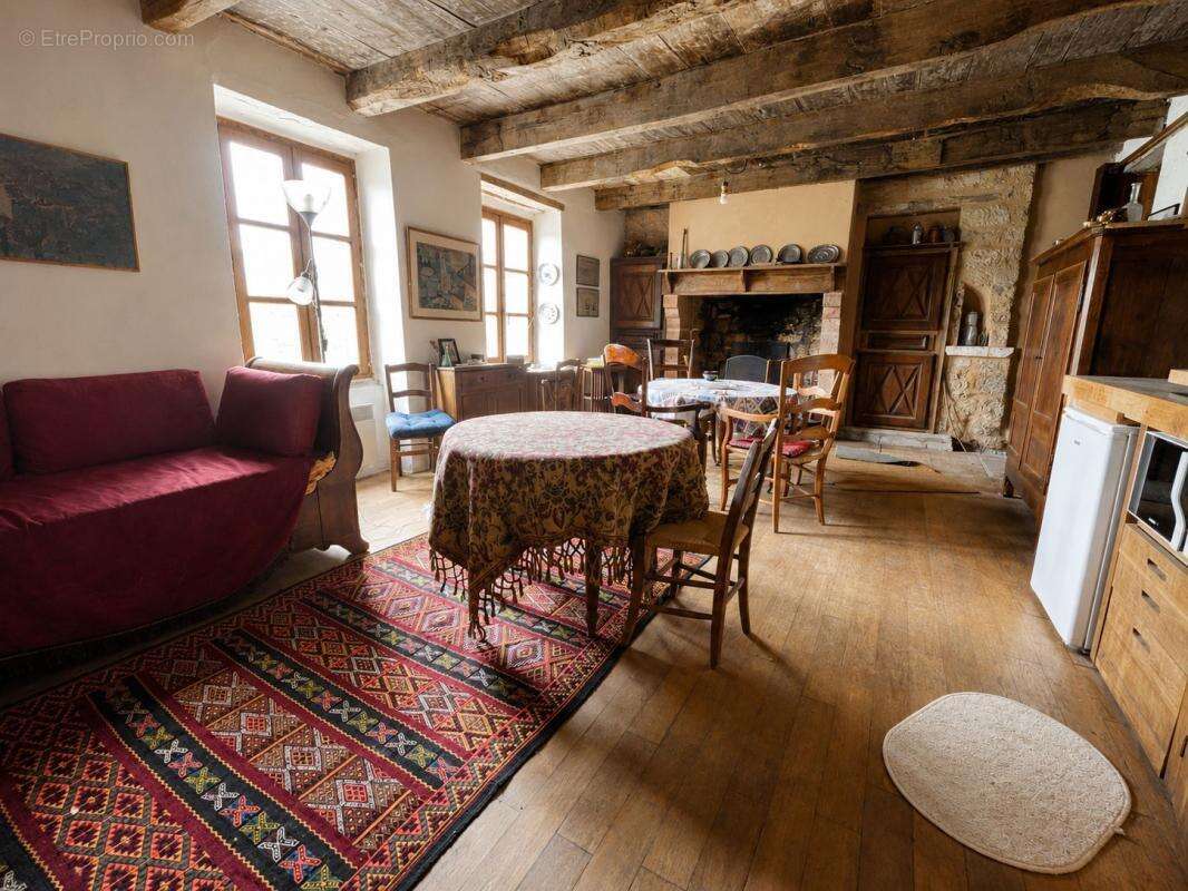 Maison de village + dépendances - vue exceptionnelle – Salles-la-Source - photo 2