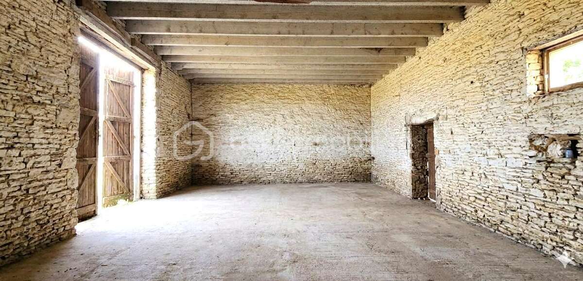 Potentiel Exceptionnel au Calme – Maison en Campagne avec Dépendances à Chanteloup (35150) - photo 9