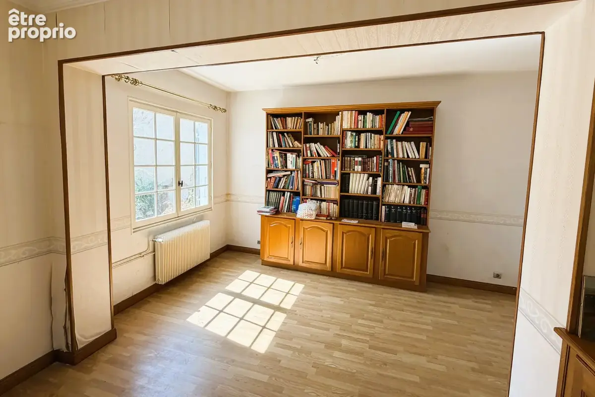 Grande maison de bourg avec nombreuses dépendances   Idéal investisseurs - photo 4