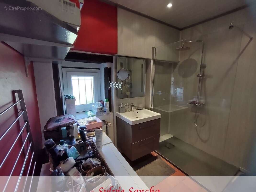 Maison à VICQ-EXEMPLET