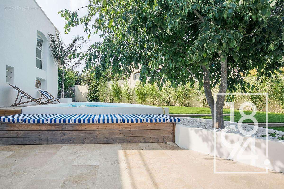 Maison à MARSEILLE-9E