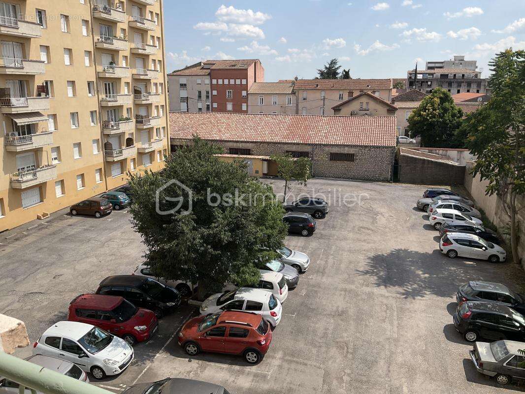 a Voir ! Appartement T4 3 chambres, à deux pas du centre ville et de ses commodités - photo 11