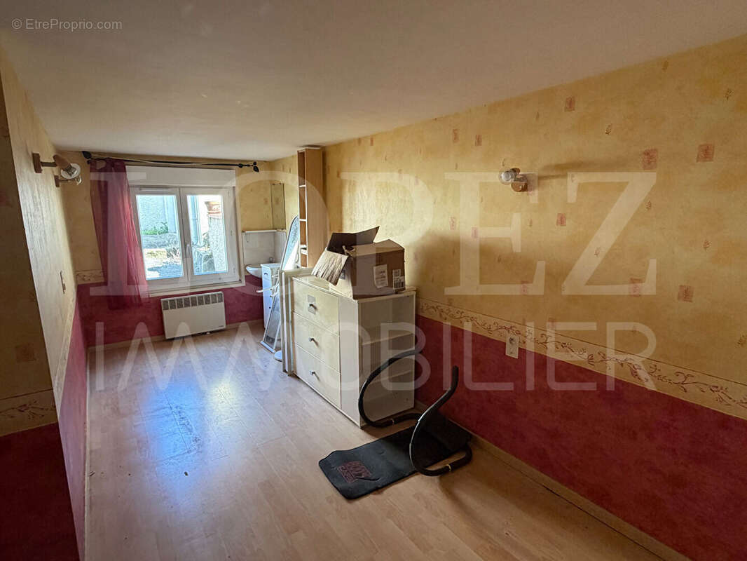 Maison à PAYRIN-AUGMONTEL