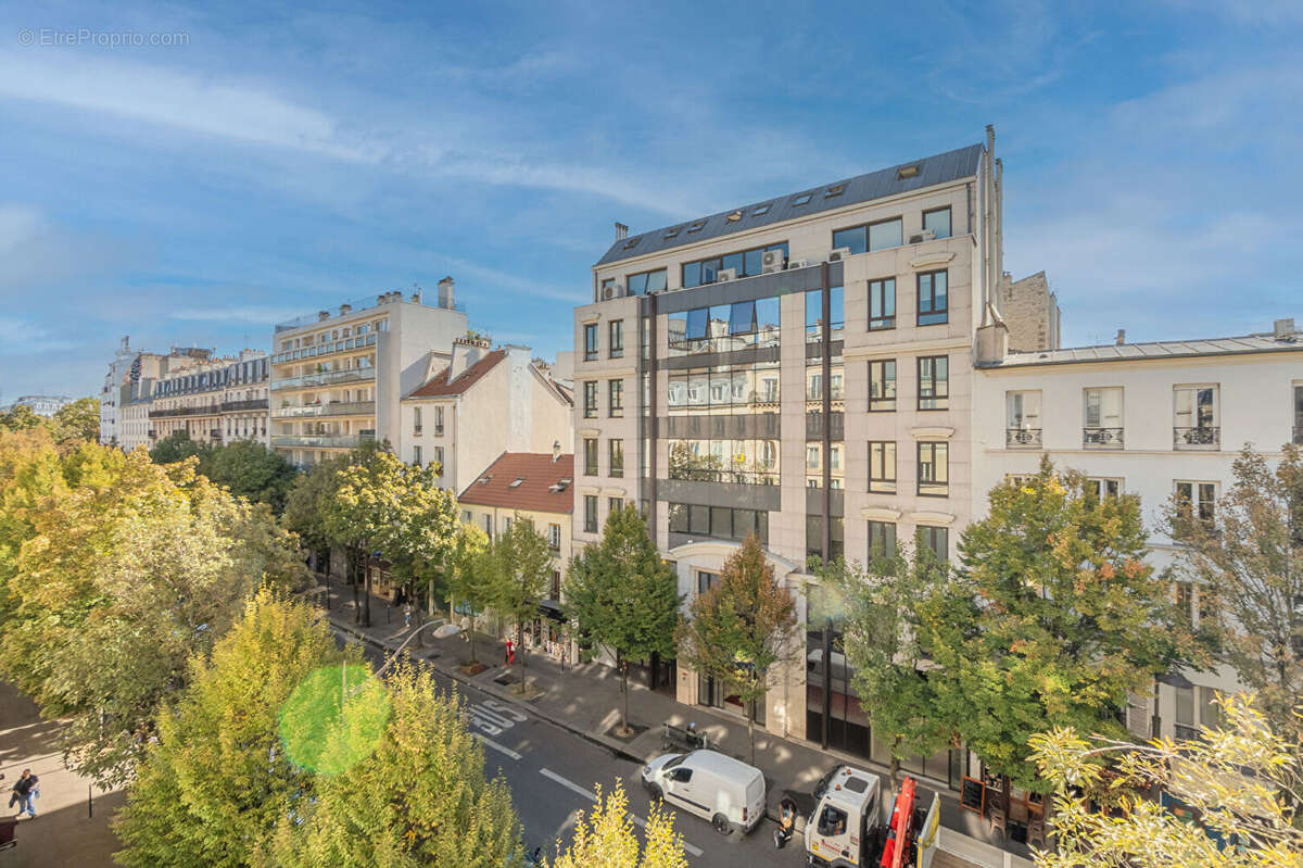 Appartement à PARIS-10E