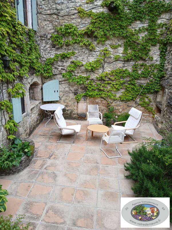 Maison à GOUDARGUES