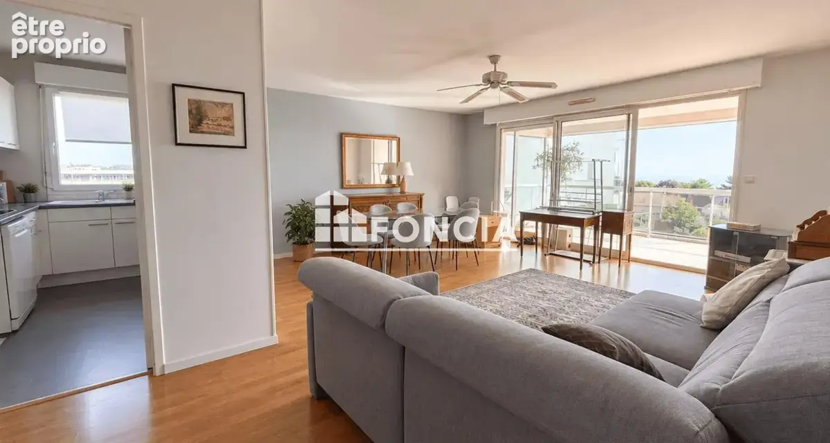 Appartement 3 pièces 85 m² à vendre à La Rochelle (17000) - photo 2