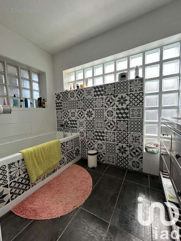 Photo 4 - Maison à TRELAZE