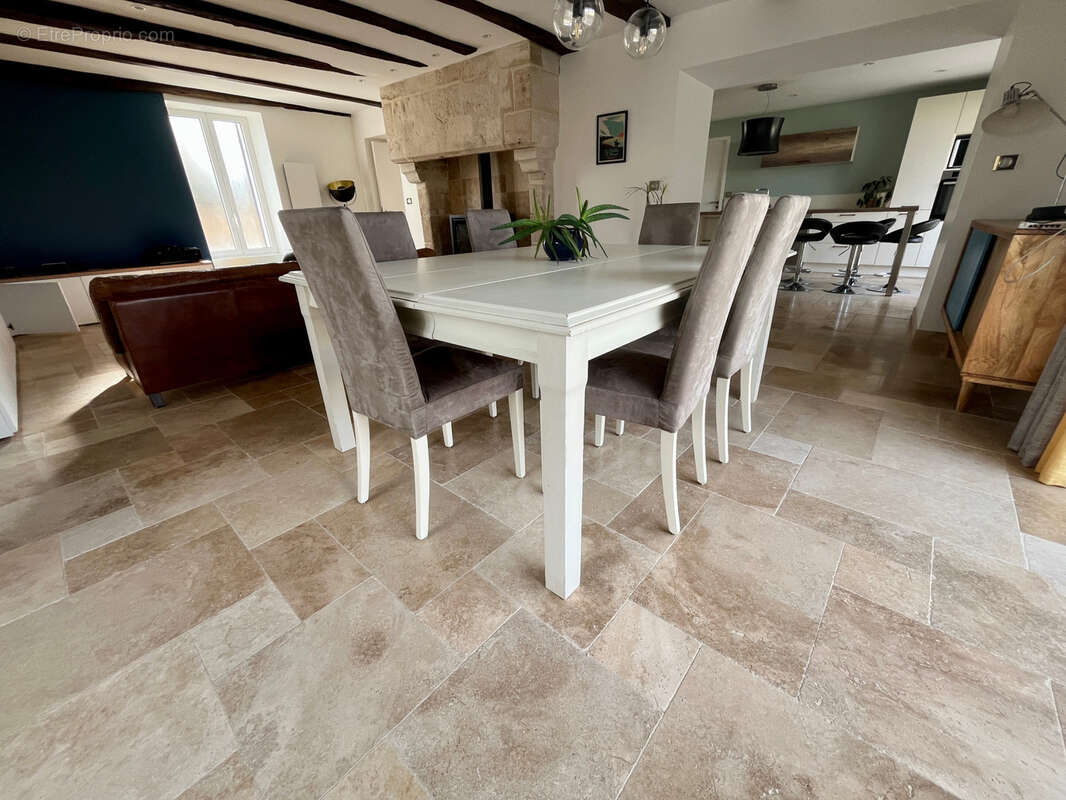 Maison à COULOUNIEIX-CHAMIERS