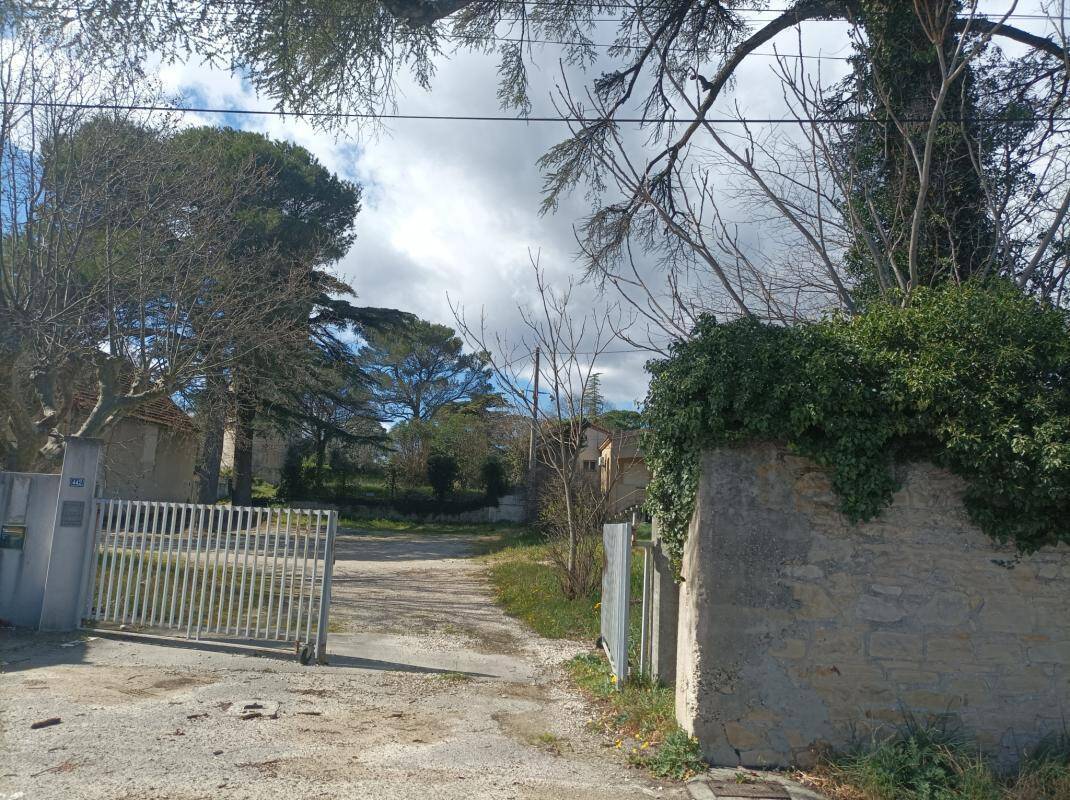 Terrain à PONT-SAINT-ESPRIT