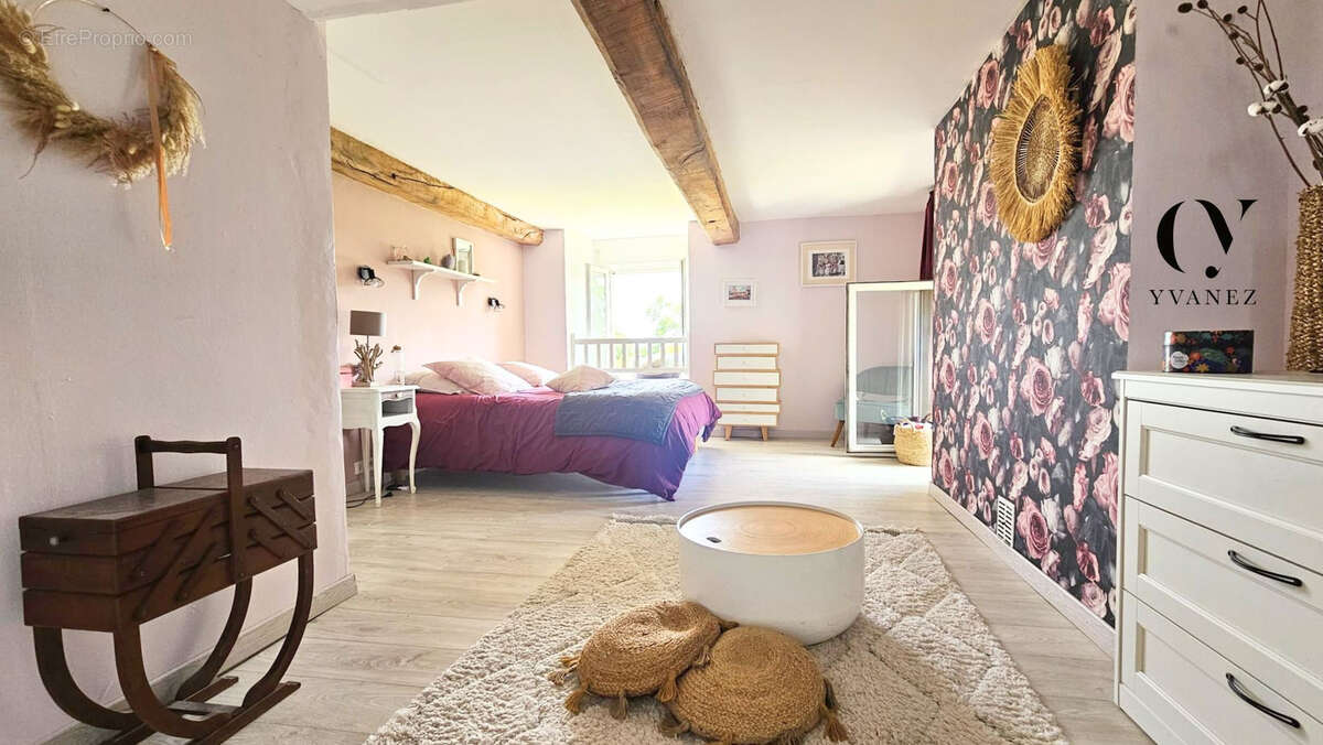 Maison à DOMAGNE