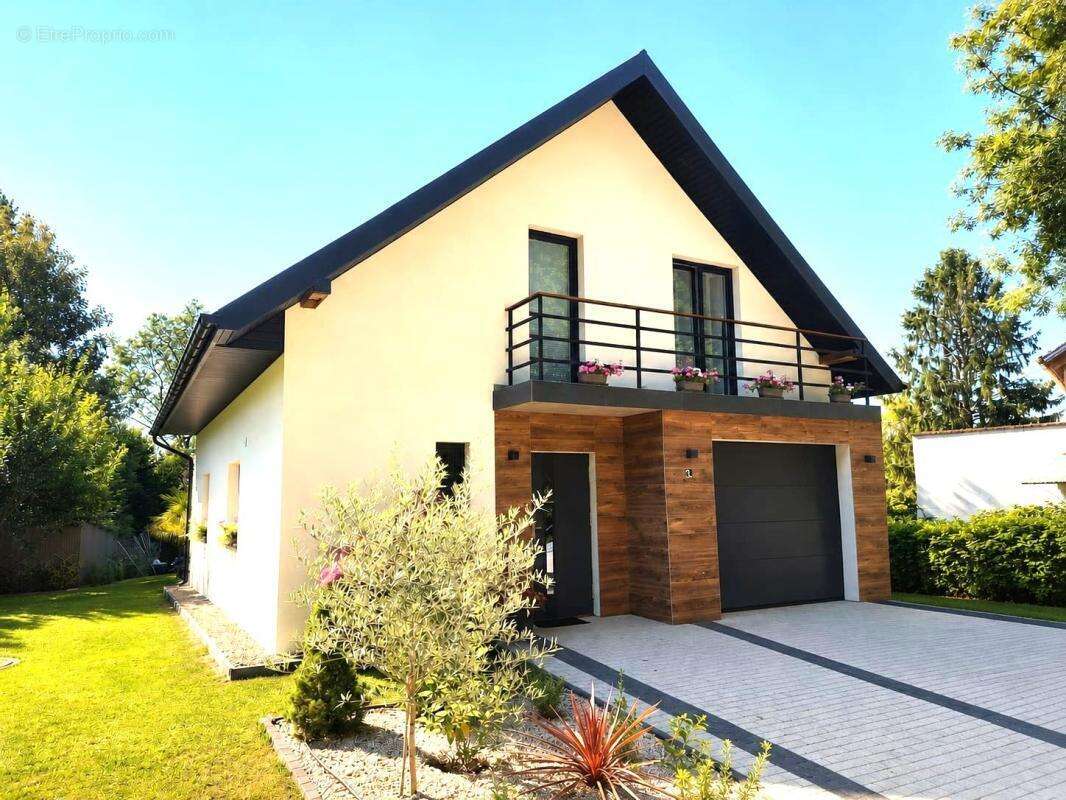 Maison à CHAMPAGNE-SUR-OISE