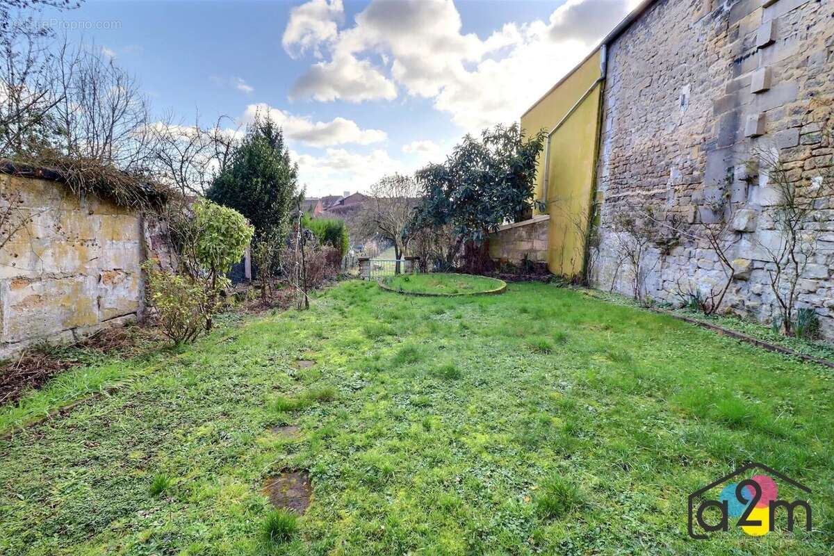 Maison à MONTATAIRE