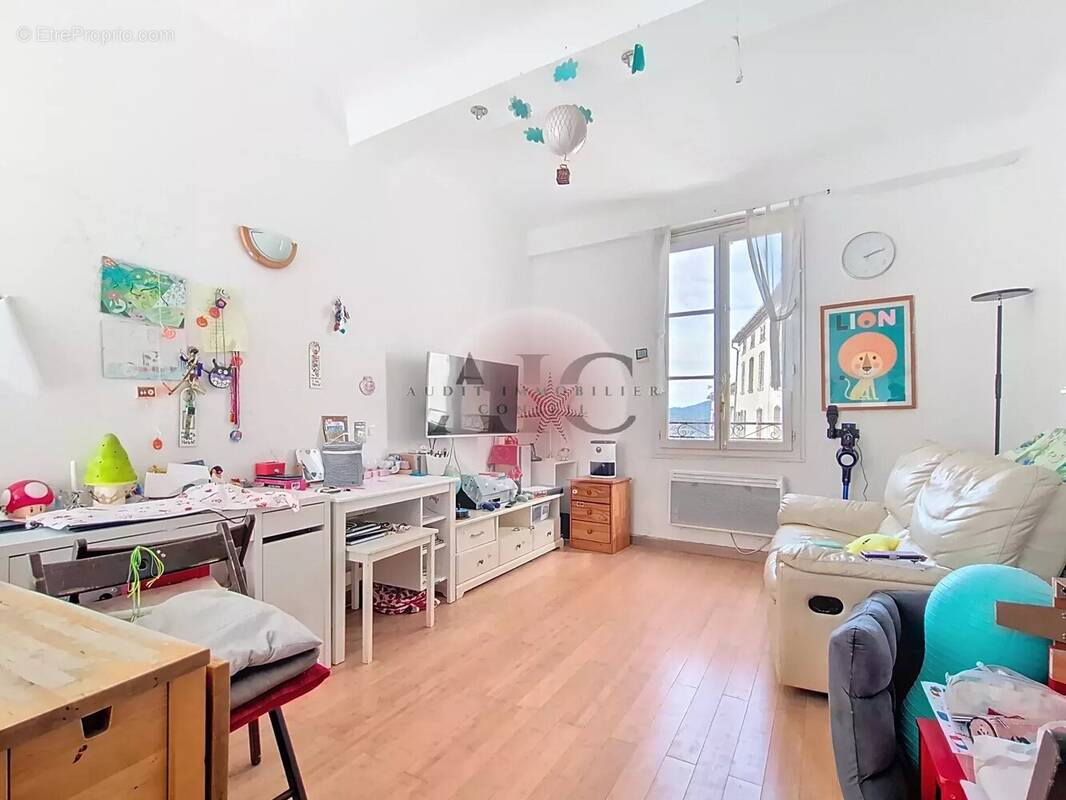 Appartement à FAYENCE