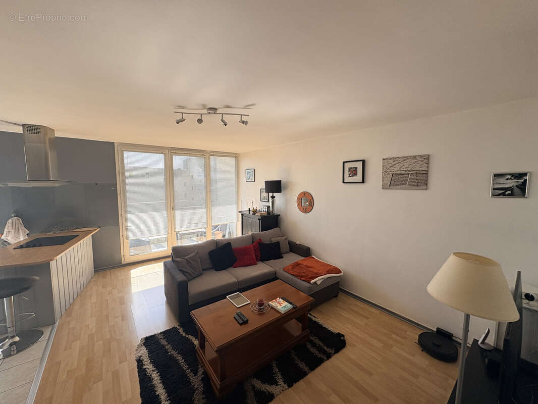Bel appartement T3 lumineux avec balcon et garage KERFEUNTEUN - photo 4