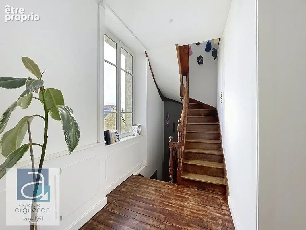 Charme de la pierre  pour cette maison de ville au coeur de Saint-Méen-le-Grand - photo 9