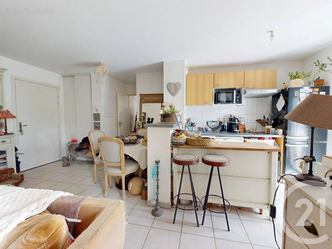 Appartement 61 m² à La Salvetat-Saint-Gilles  - photo 5