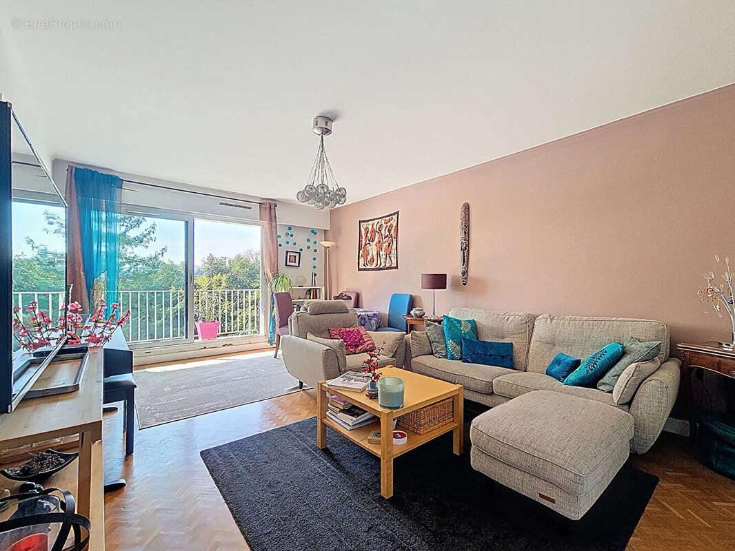 Appartement à BAGNEUX