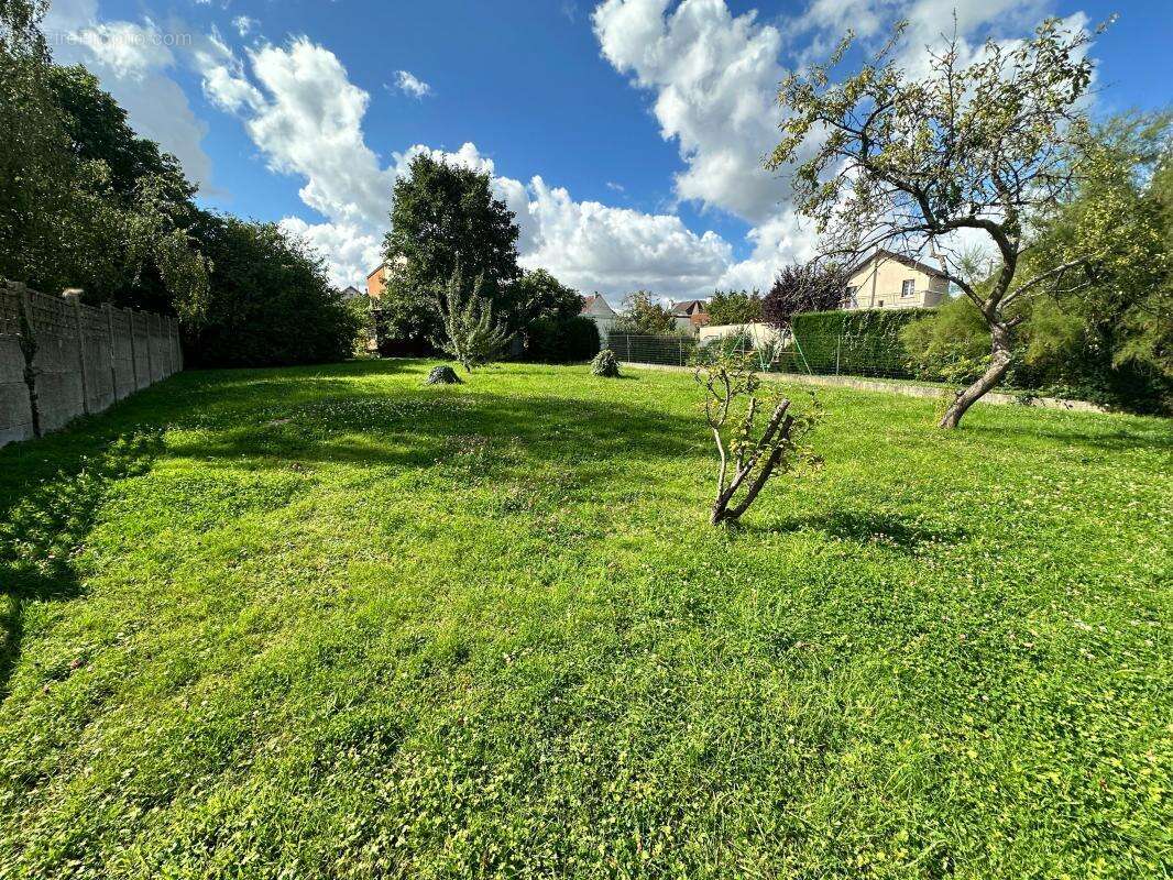 Maison à NEUILLY-PLAISANCE
