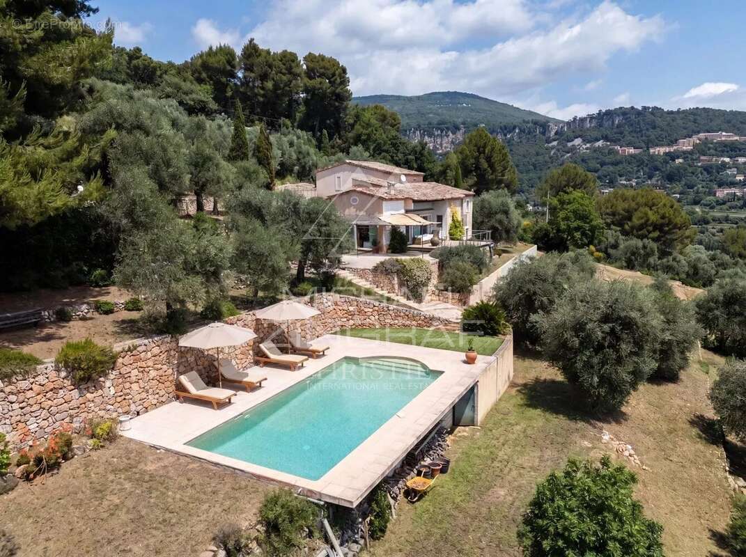 Maison à GRASSE