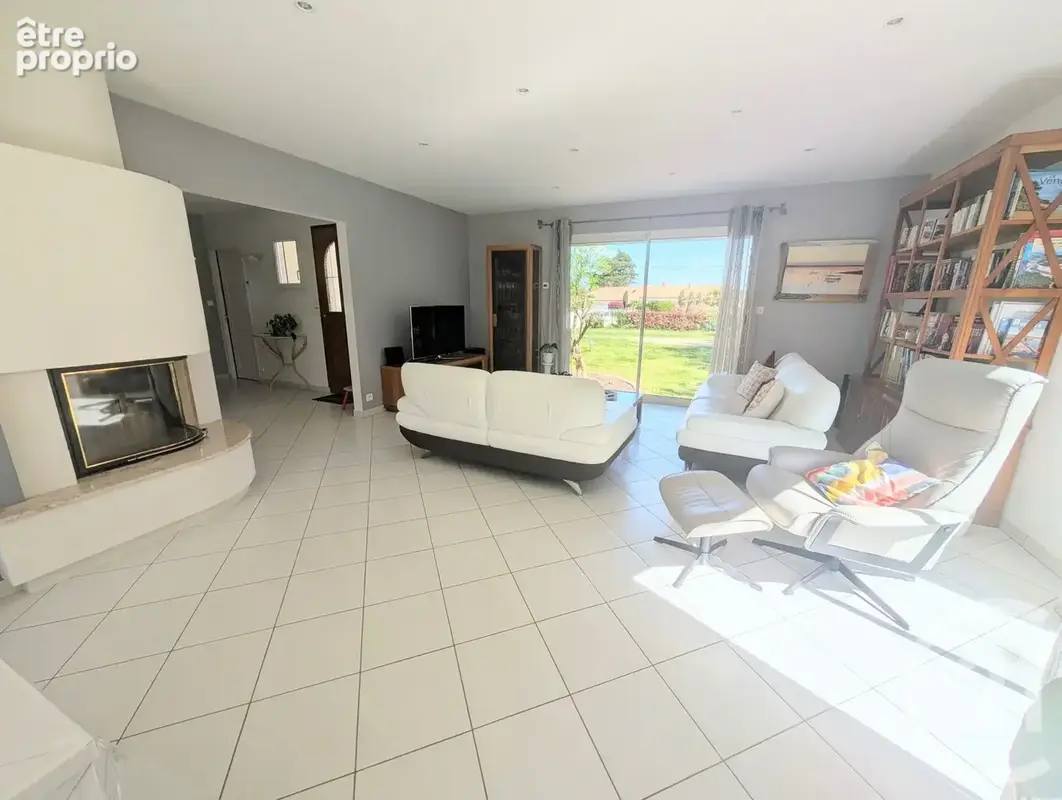 Maison 6 pièces 141 m² à vendre à Talmont-Saint-Hilaire (85440) - photo 2