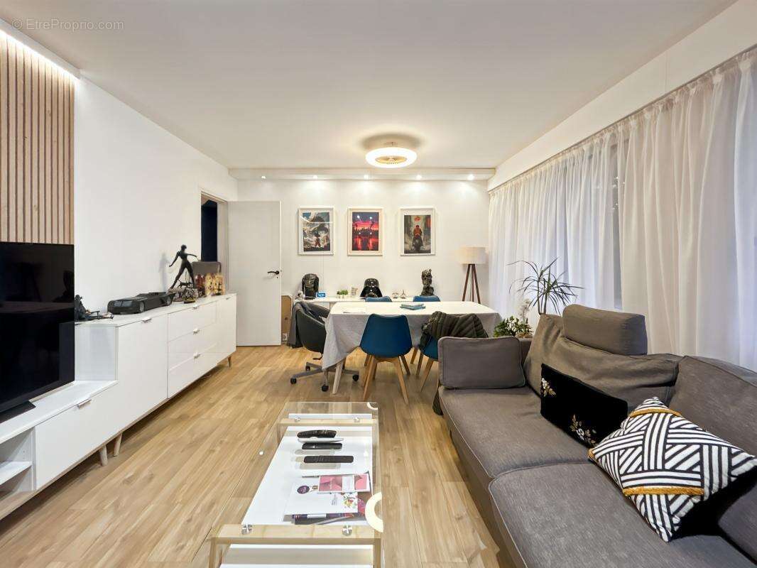 Appartement à LA CHAPELLE-SAINT-MESMIN