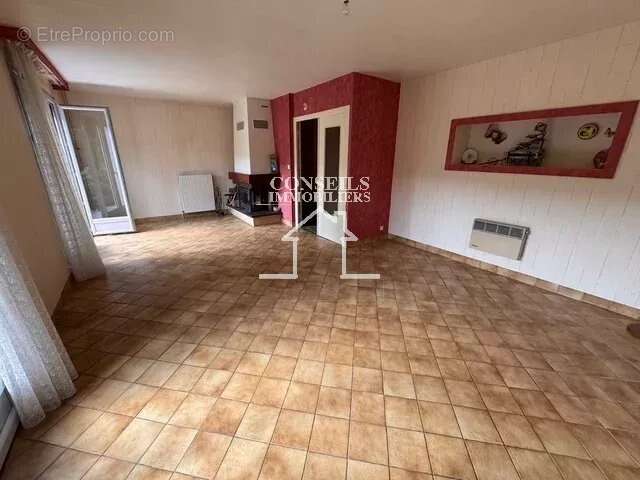 Entre st julien du sault et joigny - photo 6