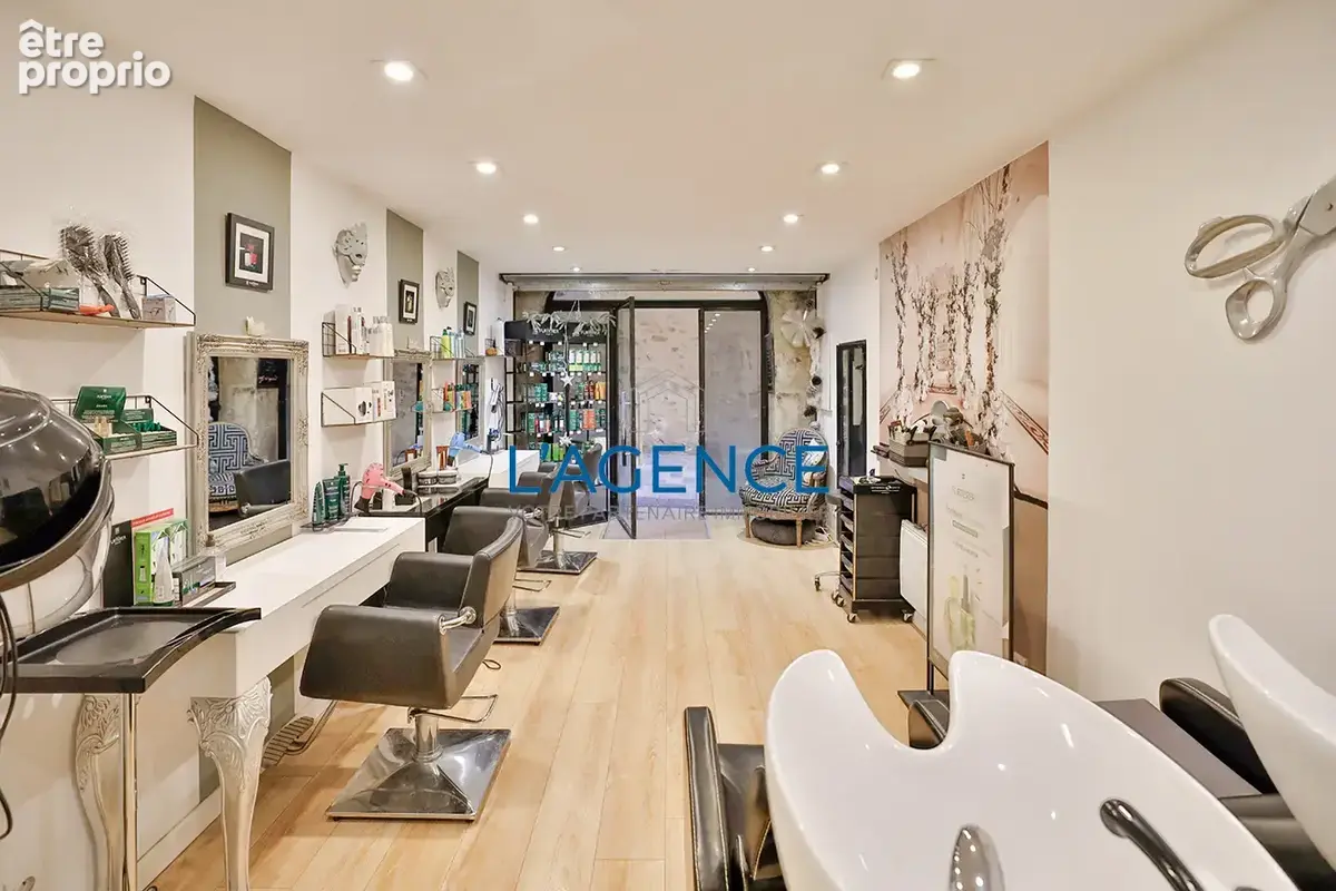 Salon de coiffure de 25,50m2  Droit au bail à céder - photo 2