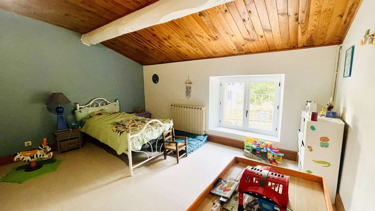 Maison à LANDIRAS