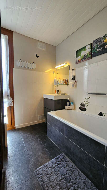 Appartement à CHILLY-MAZARIN