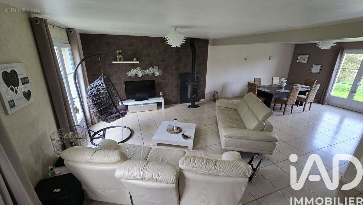 Maison 209 m² à Vernon  - photo 3