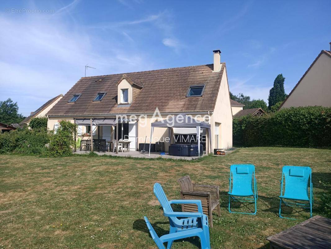 Maison à LAIGNE-EN-BELIN