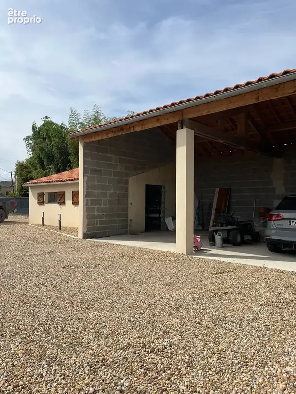 EXCLUSIVITE Pavillon de plain pied avec grands garages et jardin arboré - photo 13