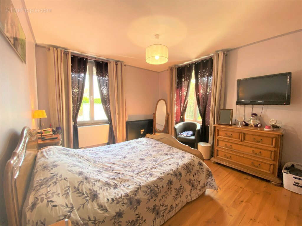 Maison à GRANDCAMP-MAISY