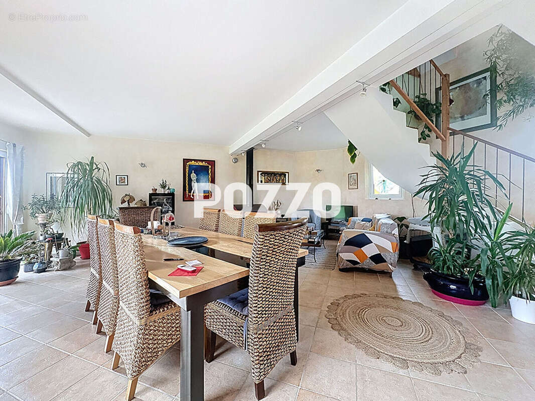 Maison à BRICQUEVILLE-SUR-MER