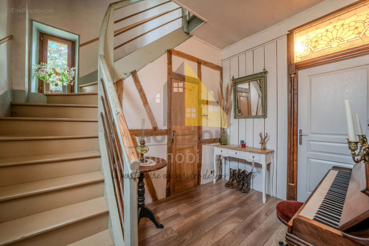 Maison à LONS-LE-SAUNIER