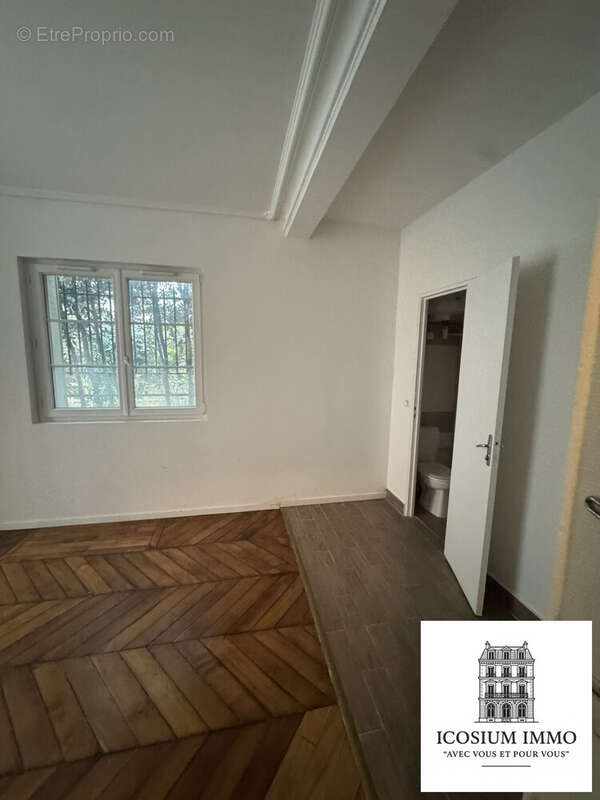 Appartement à PARIS-14E