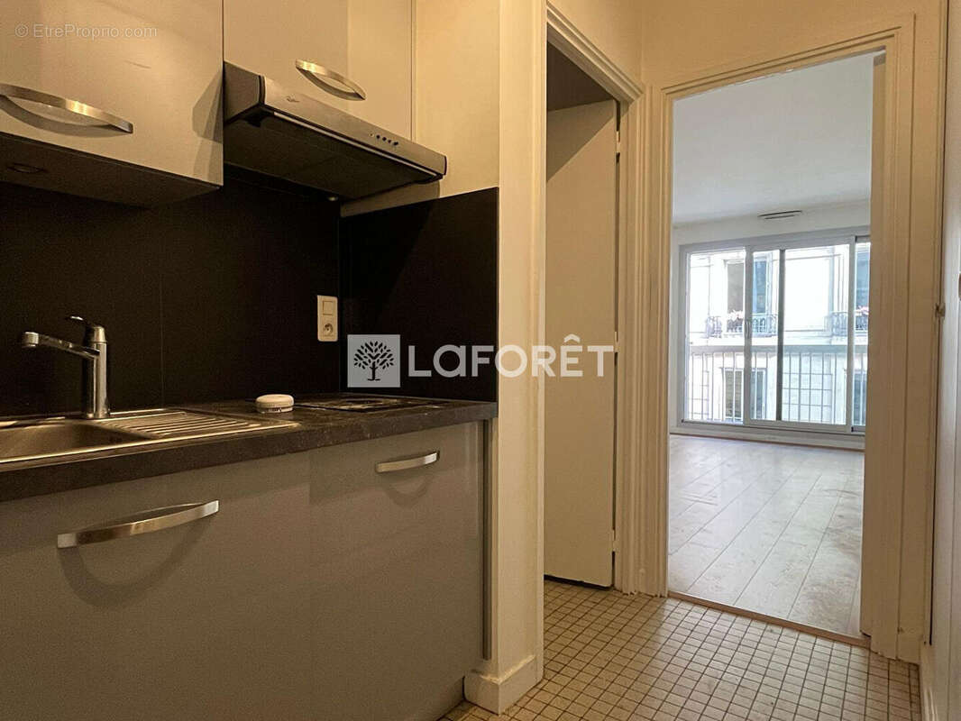 Appartement à PARIS-17E
