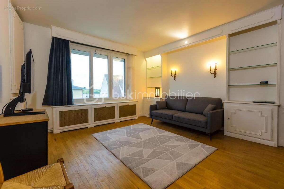 Maison à PIERRE-BUFFIERE