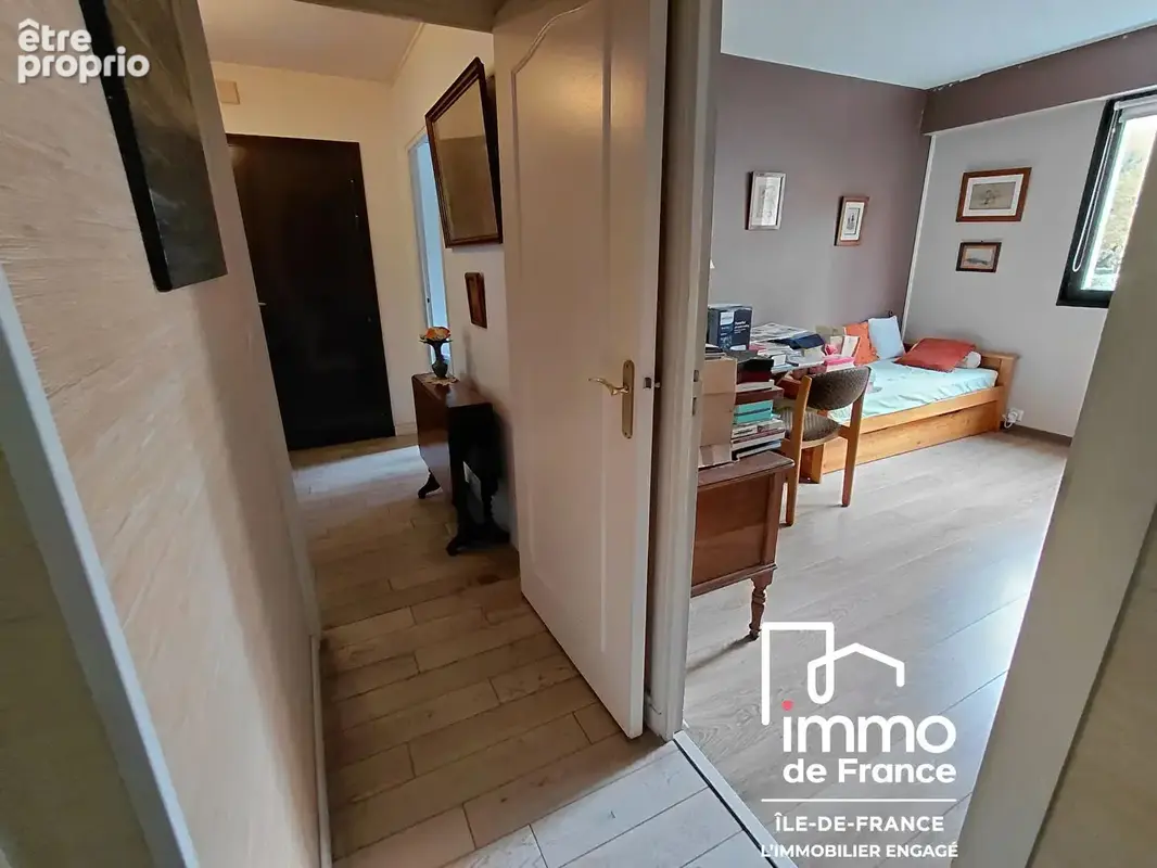 Appartement Rueil Malmaison 4 pièce(s) 82 m2 - photo 7