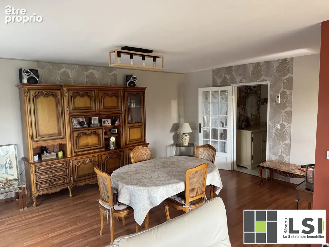 Appartement 4 pièces 89 m² à vendre à Valenciennes (59300) - photo 4